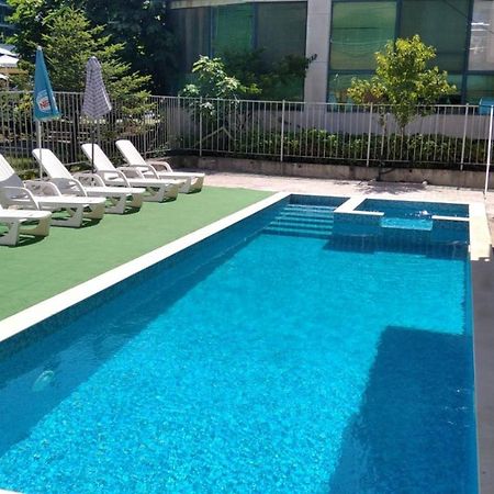 Guest Rooms Venera Primorsko Exterior foto